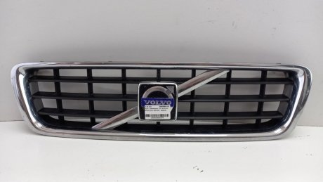 Решетка S60 2008 гг VOLVO 30698616