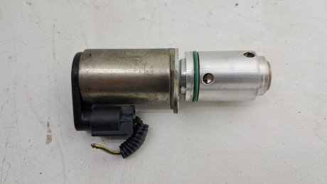Клапан фаз газораспределения S60 V50 S80 2004 гг VOLVO 31216222