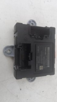 Блок управления двери S80 V70 XC60 XC70 2010 VOLVO 31343028