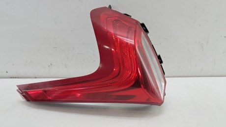 Фонарь задний правый V40 XC40 2012 VOLVO 31395845