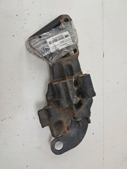 Кронштейн двигателя S80 V70 2.5 turbo 2011 VOLVO 8653851